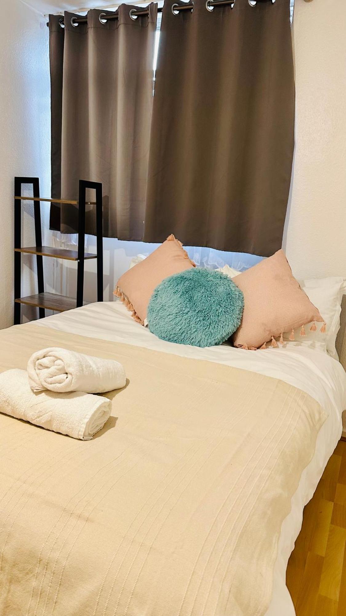 Whites Inn Лондон Екстериор снимка