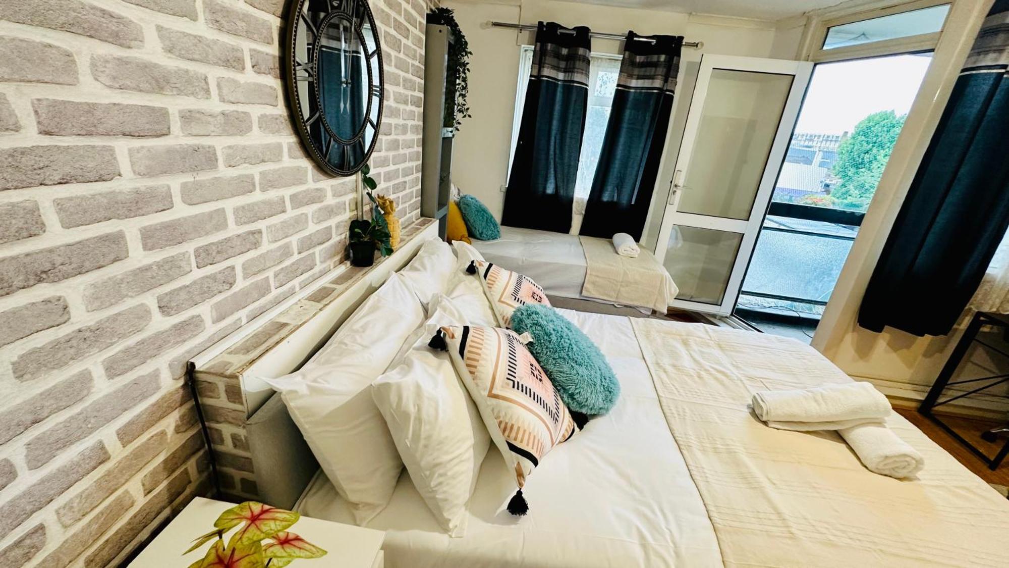Whites Inn Лондон Екстериор снимка